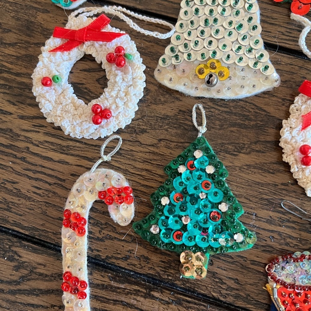 Vintage Felt Sequin Christmas Ornaments Drum Candy cane Tree Wreath Stocking - Picture 3 of 7